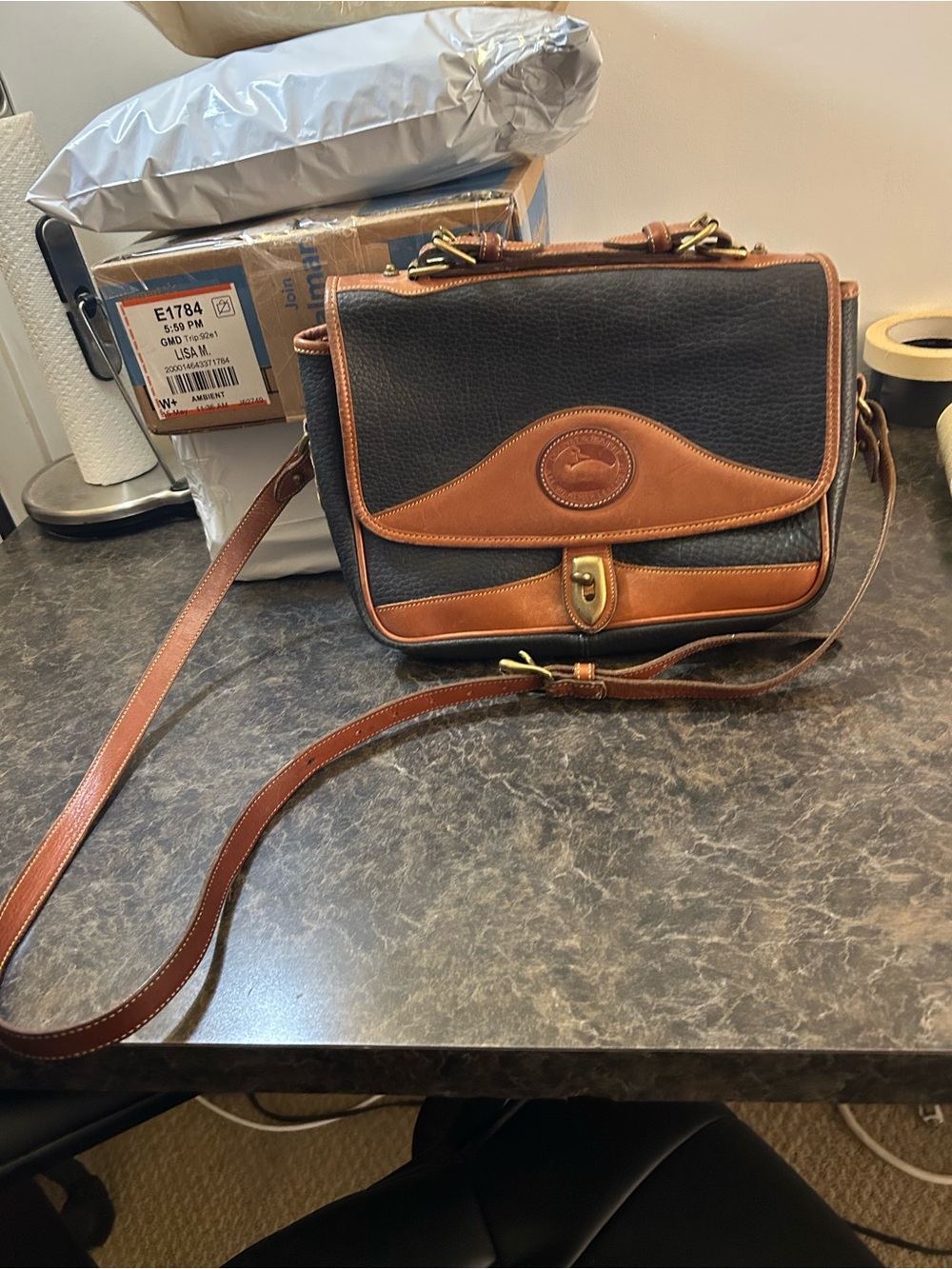 Vintage Dooney & Bourke Carrier 701 navy blue leather crossbody bag